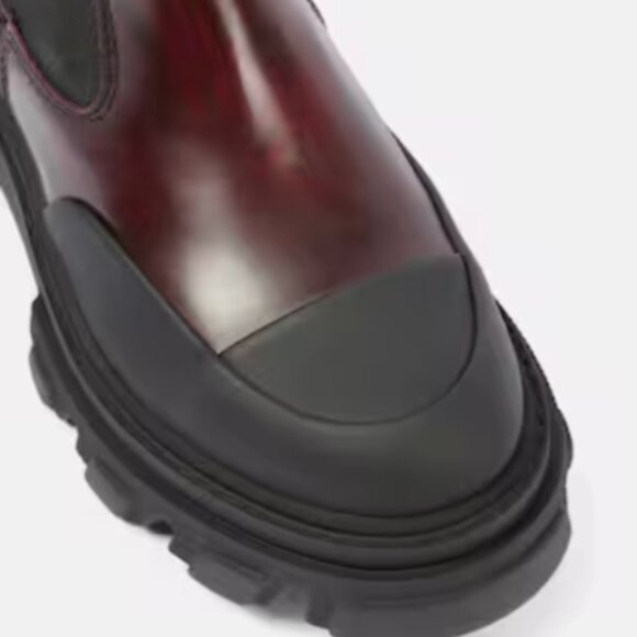 GANNI BURGUNDY CHELSEA BOOTS BRAND NEW - Picture 2 of 2